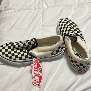 Girls black and white classic slip-on vans/ size 3